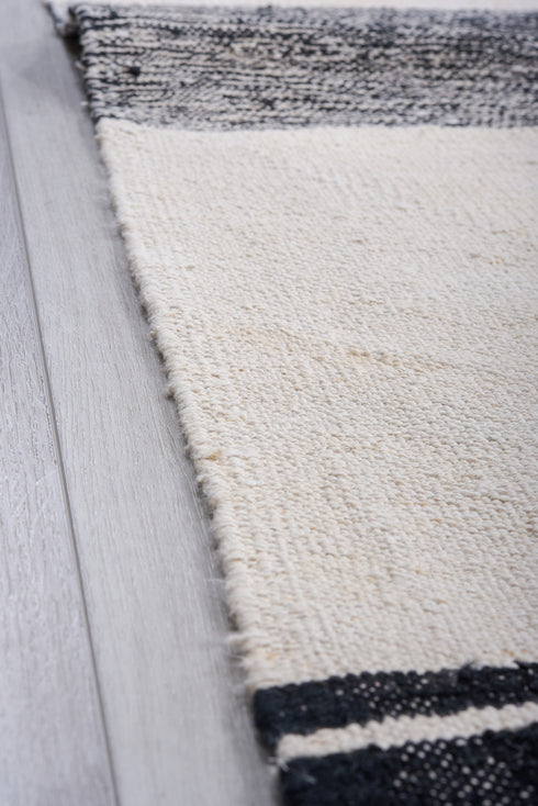 Vintage Kilim Area Rug (8' x 11')
